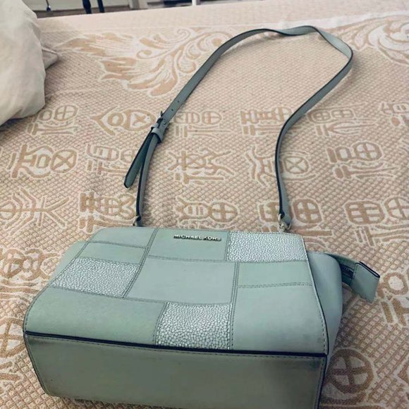 Michael Kors Blue Patch Crossbody Bag - Picture 2 of 4